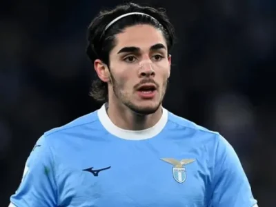 Lazio vs Genoa: Thầy Sarri ‘bó tay’, pháo đài Olimpico lung lay trước Genoa bất bại