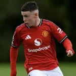 Kai Rooney ghi 'cú poker' chấn động, Man United vào chung kết nhờ con trai huyền thoại 1