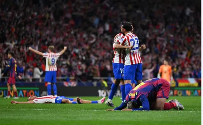 Atletico thua 1-2 trước Barca nhưng vẫn vào bán kết Cúp C1 châu Âu mùa này. Atletico thua 1-2 truoc Barca nhung van vao ban ket Cup C1 chau au mua nay.